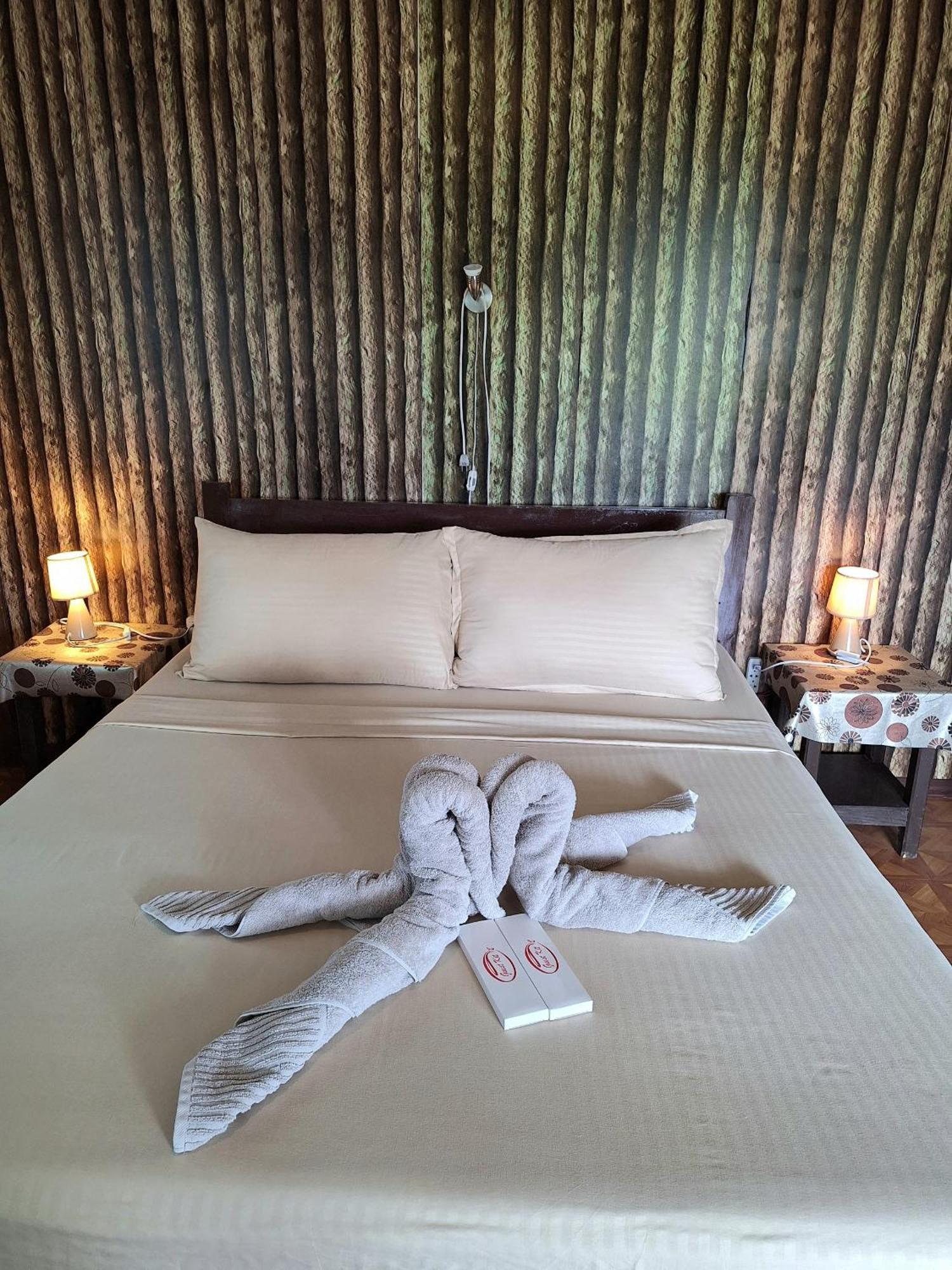 Casas De Ruumar Bed And Breakfast-Bar-Two Rooms For Family Available Clarin  外观 照片